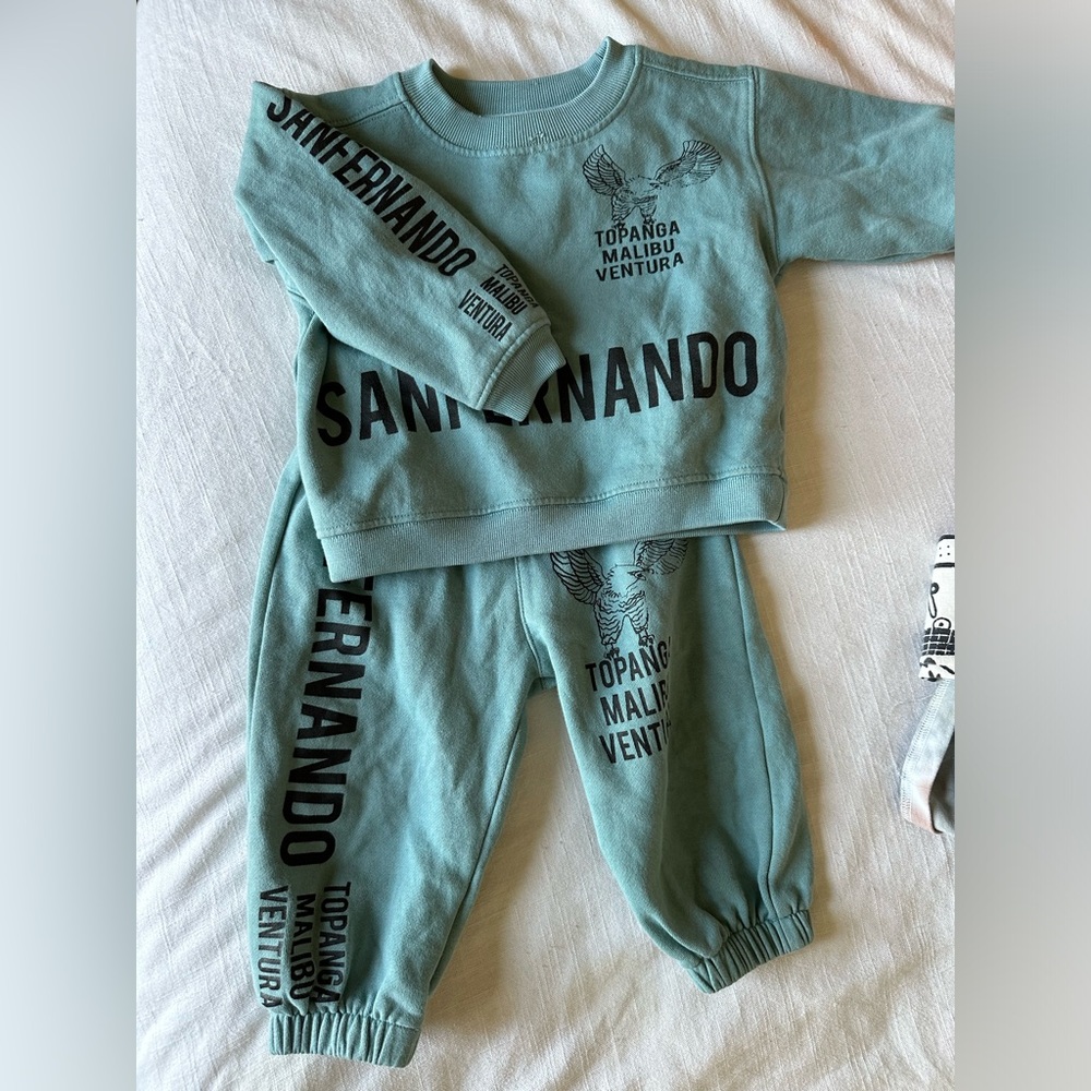 Yeezy kids set